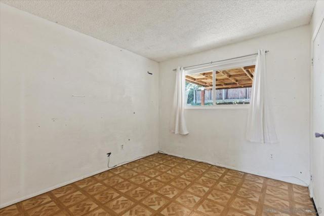 753 La Presa Ave, Spring Valley CA: https://media.crmls.org/mediaz/d9b3e86c-ae89-44ed-b638-81591a74e36d.jpg