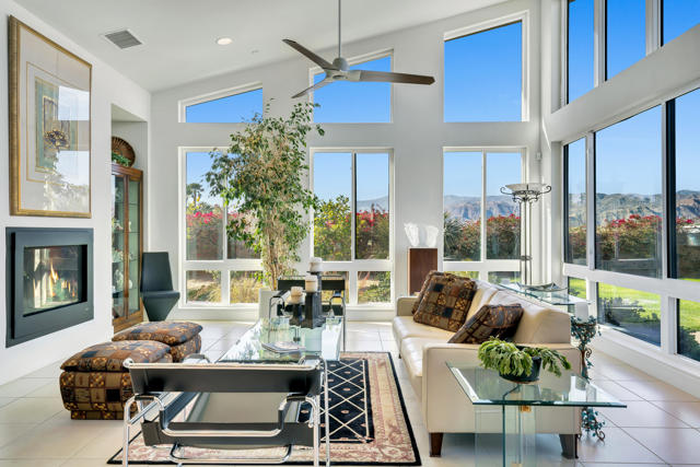 13 Via Montagna, Rancho Mirage CA: https://media.crmls.org/mediaz/d9b45c6a-80d6-421c-b96e-d02602ebcd98.jpg