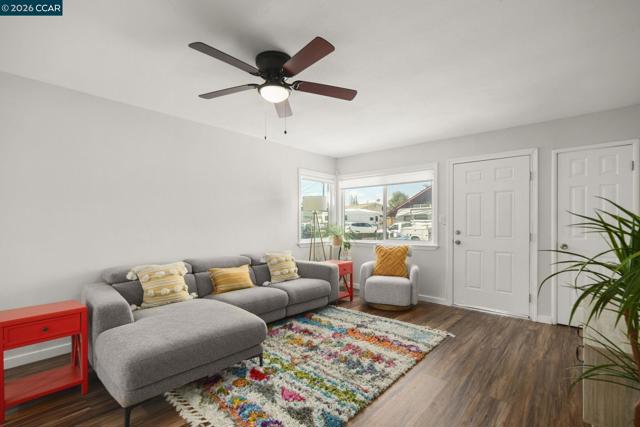 Image 4 of 23 For 4157 Rita Dr