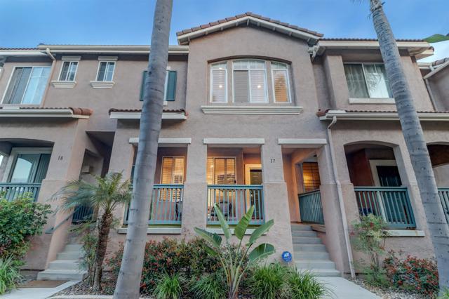 946 Camino De La Reina, San Diego CA: https://media.crmls.org/mediaz/d9b56397-f8d2-4dec-b8fb-abf3ec183977.jpg