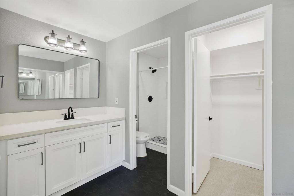 8878 Regents Road - photo 9