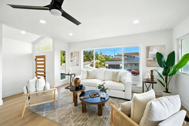 Detail Gallery Image 12 of 44 For 4542 Milton St, San Diego,  CA 92110 - 4 Beds | 3 Baths