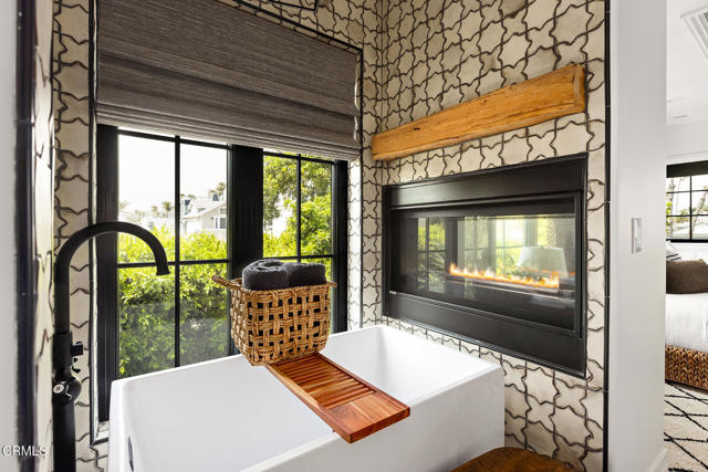 Detail Gallery Image 30 of 41 For 1173 Norwich Ln, Ventura,  CA 93001 - 4 Beds | 4/1 Baths