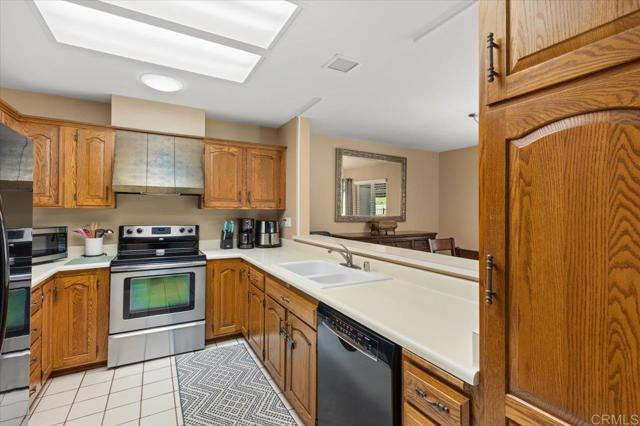 Detail Gallery Image 12 of 37 For 2035 David Dr, Escondido,  CA 92026 - 3 Beds | 2 Baths