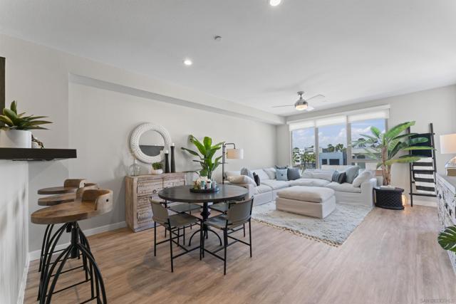 355 N Clevaland Street, Oceanside CA: https://media.crmls.org/mediaz/d9b60ef7-4a96-4c2b-af56-6ba354afb228.jpg