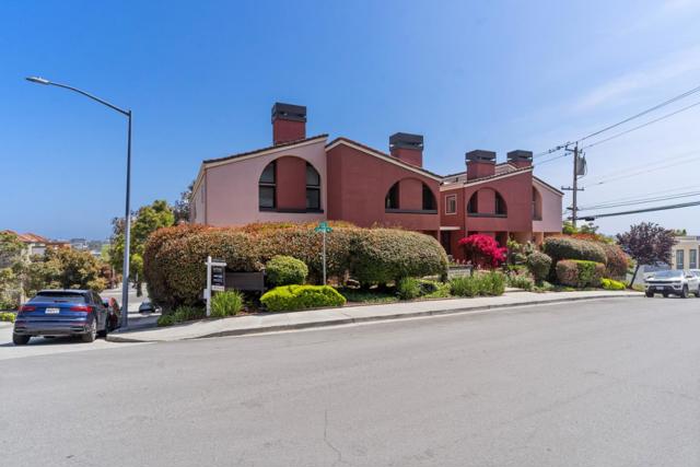 1 Laurel Street, San Carlos CA: https://media.crmls.org/mediaz/d9b67b99-84a9-4acb-a4df-ec4f186b16dc.jpg