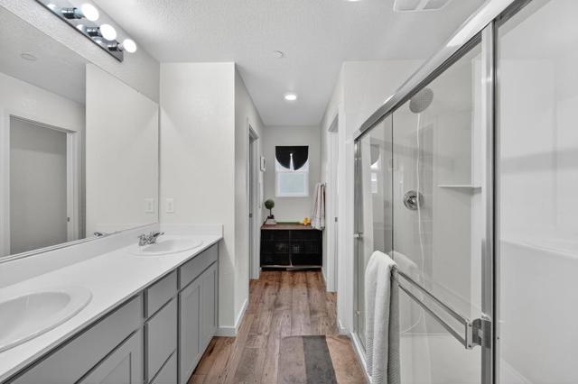 6707 Oakum Way, Stockton CA: https://media.crmls.org/mediaz/d9b6b3de-2691-4b4c-b9b2-e22654864873.jpg