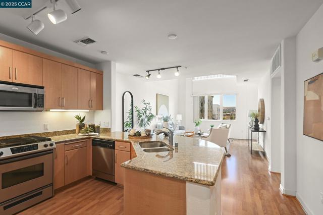 5501 De Marcus Blvd, Dublin CA: https://media.crmls.org/mediaz/d9b6bf88-62c2-4526-98aa-a485d6ce1f88.jpg