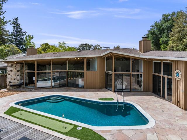 18009 Laird Court, Castro Valley CA: https://media.crmls.org/mediaz/d9b7bcc3-1ab5-467b-a83d-240287afde95.jpg