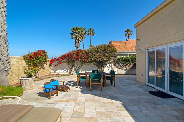 20 S Cays Ct, Coronado CA: https://media.crmls.org/mediaz/d9b7f791-7332-4edc-aacc-7062ac37c80a.jpg