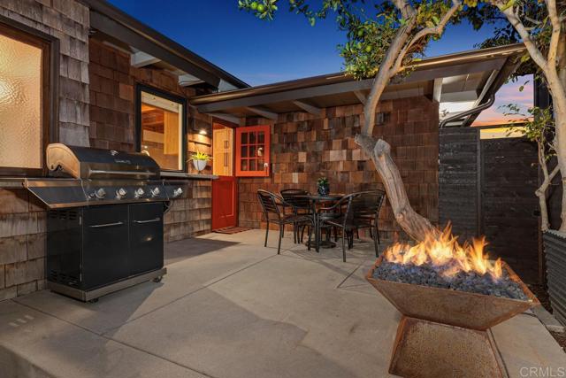 Detail Gallery Image 3 of 62 For 2034 36 Mackinnon Ave, Cardiff By The Sea,  CA 92007 - 5 Beds | 4 Baths