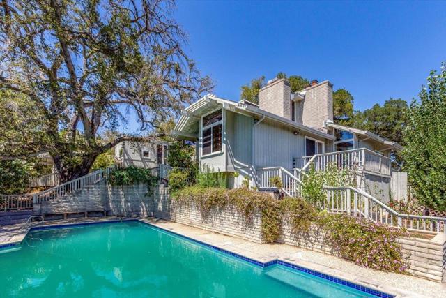 13434 Old Oak Way, Saratoga CA: https://media.crmls.org/mediaz/d9b83cd2-ee6d-4186-a7fb-9145bc2a5020.jpg