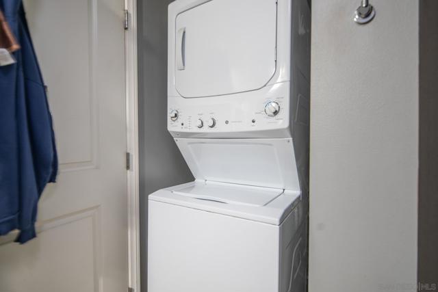 206 Park Blvd, San Diego CA: https://media.crmls.org/mediaz/d9ba9864-5bbb-44d7-b5a9-21633bd19b45.jpg