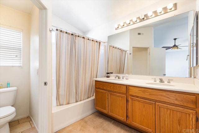 Detail Gallery Image 16 of 41 For 2268 Poppy Hills Dr, Chula Vista,  CA 91915 - 3 Beds | 2/1 Baths