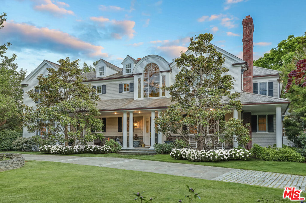 87 Beach Road