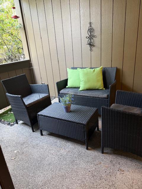 3295 La Mesa Drive, San Carlos CA: https://media.crmls.org/mediaz/d9bcb31f-653f-4e95-b556-cde0271b6ad3.jpg