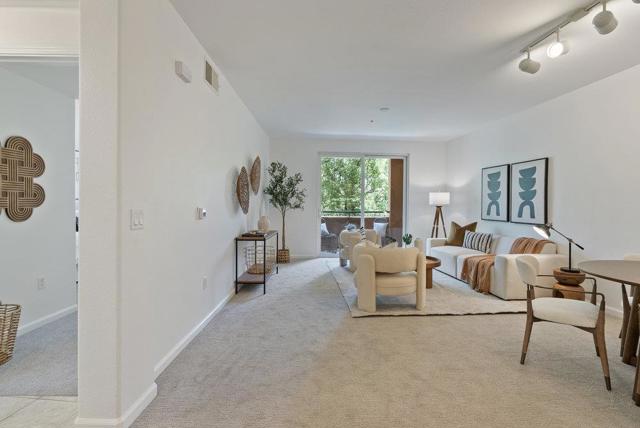 1390 Saddle Rack Street, San Jose CA: https://media.crmls.org/mediaz/d9bd3dae-8b2b-4d6b-82eb-7a611ed8a8bc.jpg