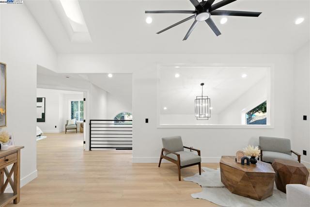 3198 Vintage Crest Dr, San Jose CA: https://media.crmls.org/mediaz/d9bda19d-d896-4417-b28d-5ebb0a842de5.jpg