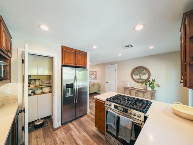 8635 La Butte Lane, Santee CA: https://media.crmls.org/mediaz/d9be0539-6a5b-427c-8f62-adf142aad365.jpg