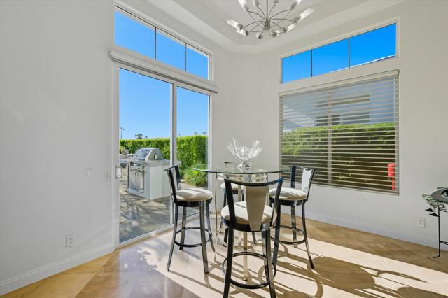 80315 Via Valerosa, La Quinta CA: https://media.crmls.org/mediaz/d9becc16-96bf-4190-ab2f-c2e6a038c590.jpg