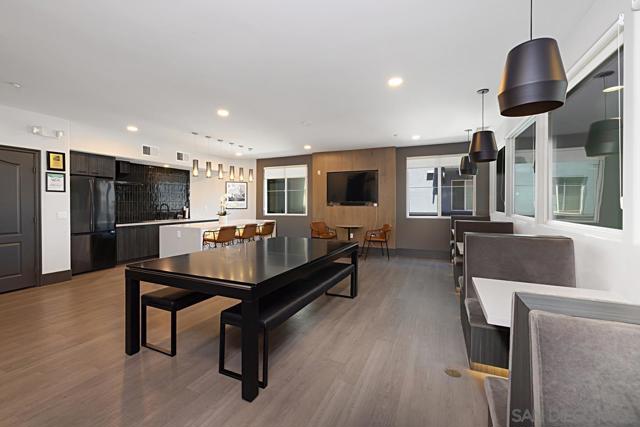 3957 30Th St, San Diego CA: https://media.crmls.org/mediaz/d9bf58c4-5e88-4d44-9d68-0ca974e3ce33.jpg
