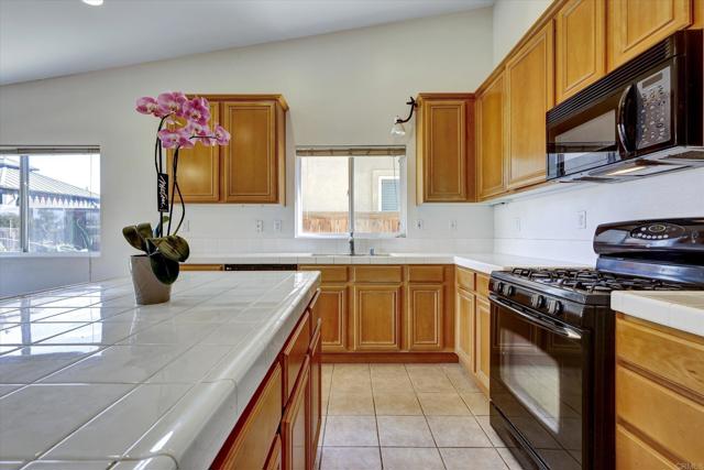 Detail Gallery Image 18 of 42 For 22929 via Santana, Nuevo,  CA 92567 - 4 Beds | 2 Baths