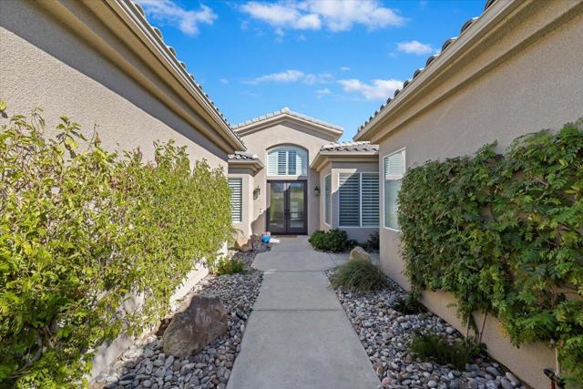 11-Front Walkway and Entry