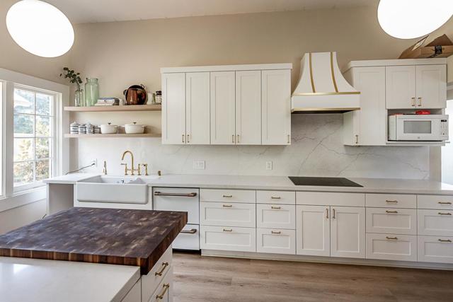 730 Mora Drive, Los Altos CA: https://media.crmls.org/mediaz/d9c2416b-36a3-4119-b5f3-47ae693ba7d5.jpg