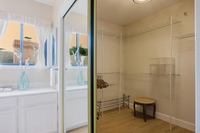 2329 Burning Tree Road, Half Moon Bay CA: https://media.crmls.org/mediaz/d9c3487a-27ab-4757-89ce-5ca0cf135dcf.jpg