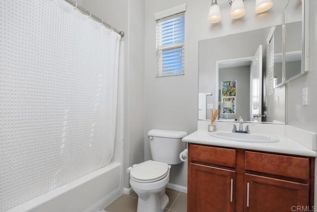 Detail Gallery Image 23 of 29 For 3428 Filoli Circle, Carlsbad,  CA 92009 - 3 Beds | 3/1 Baths