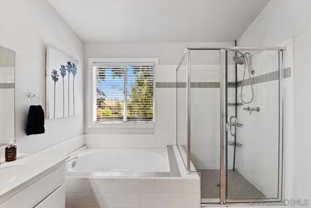 39201 Dovetree Drive, Murrieta CA: https://media.crmls.org/mediaz/d9c41eff-65f4-4724-9b29-3c6af7eff8a7.jpg