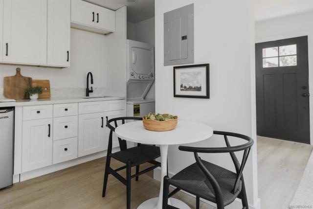 1028 30 Lincoln Ave, San Diego CA: https://media.crmls.org/mediaz/d9c42f53-f437-46fa-98de-39db93f6ee53.jpg