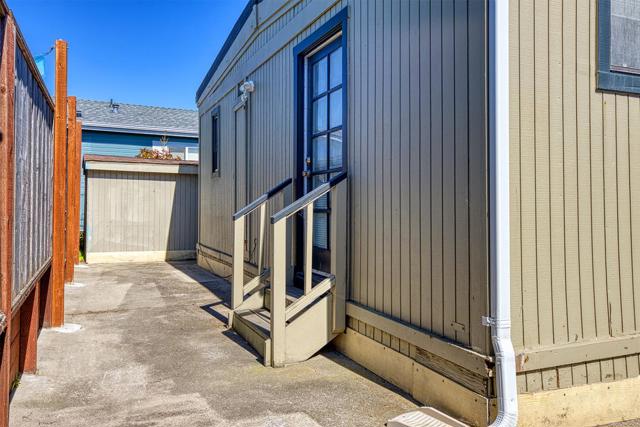 2395 Delaware, Santa Cruz CA: https://media.crmls.org/mediaz/d9c486ef-e2bd-49c7-99d2-527e76a684b8.jpg