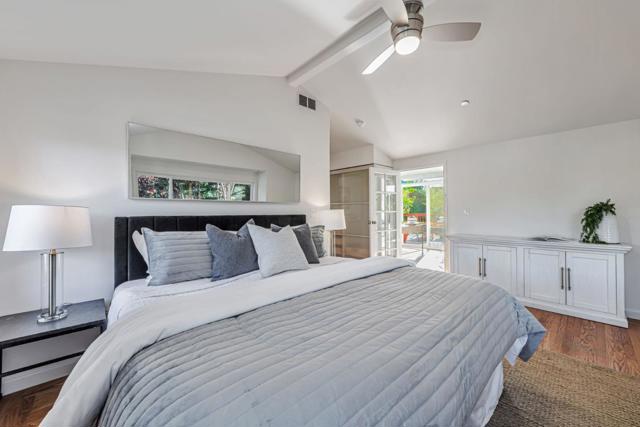 3704 Fair Oaks Avenue, Menlo Park CA: https://media.crmls.org/mediaz/d9c48955-ba76-4bc7-babe-a6111b8793ea.jpg