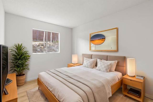 11370 Paseo Albacete Avenue, San Diego CA: https://media.crmls.org/mediaz/d9c4c780-929c-4871-bdf8-060cdf8f5887.jpg