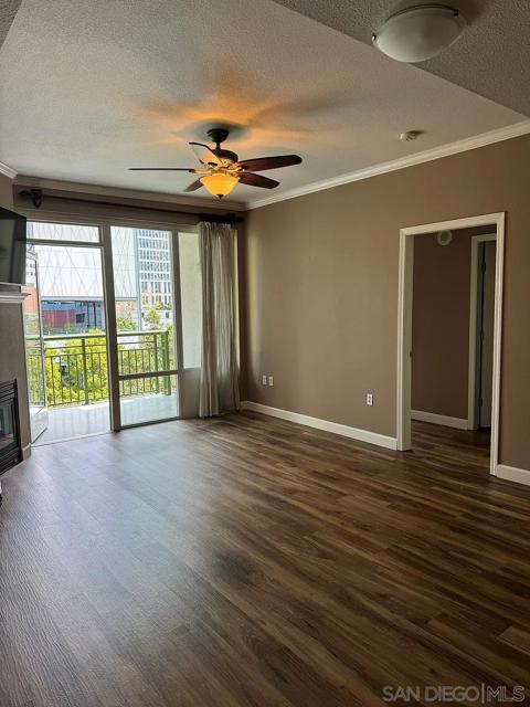 1240 India St, San Diego CA: https://media.crmls.org/mediaz/d9c54138-deb7-42f2-833c-e8038b8d06c7.jpg