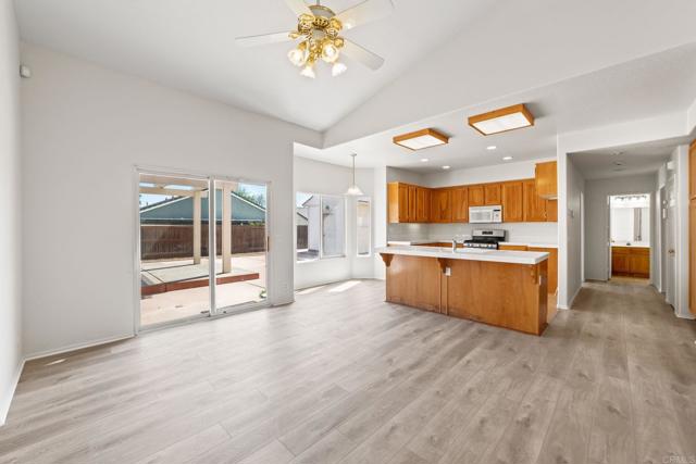 1115 Brown Bear Trail, Beaumont CA: https://media.crmls.org/mediaz/d9c5be97-c897-47f9-9d8b-4286a79d6fe3.jpg