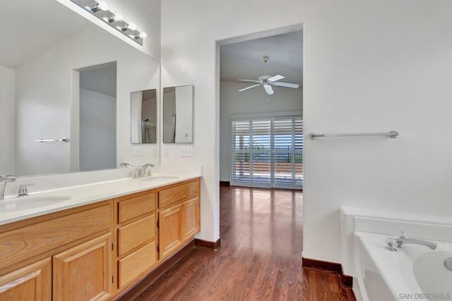 2361 Columbine Dr, Alpine CA: https://media.crmls.org/mediaz/d9c6364c-b42a-4b54-b187-752d39297e75.jpg