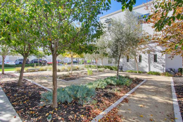 Detail Gallery Image 59 of 64 For 1455 Banahaw Way #6,  Chula Vista,  CA 91915 - 3 Beds | 2/1 Baths