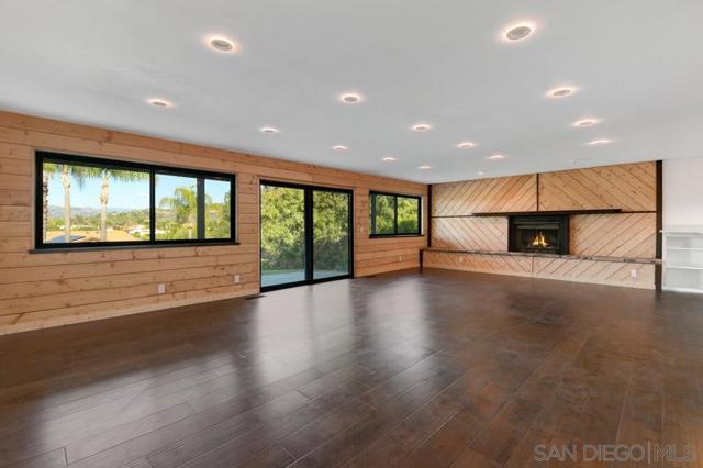 1080 Landavo Rancho Rd, Escondido CA: https://media.crmls.org/mediaz/d9c88cd6-9ceb-48f4-87cc-80ac483f039a.jpg