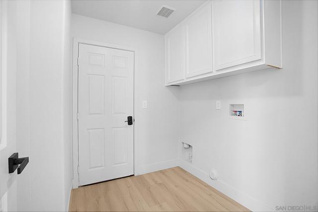 1120 Parkview Dr, Oceanside CA: https://media.crmls.org/mediaz/d9c8a32f-8f16-4e6f-ab9f-5a3ec38151f1.jpg