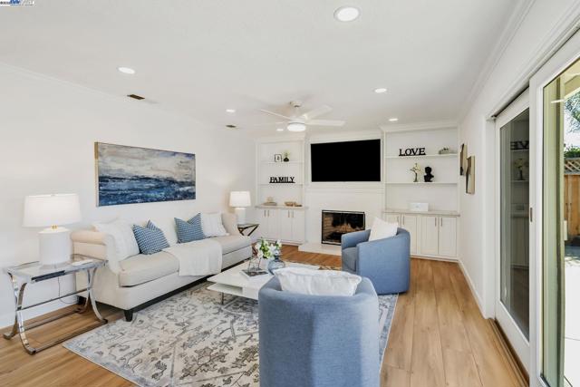 4666 Shearwater Rd, Pleasanton CA: https://media.crmls.org/mediaz/d9c90507-a06d-4418-9675-d9ce4718875d.jpg