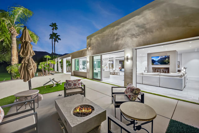 49120 Sunrose Lane, Palm Desert CA: https://media.crmls.org/mediaz/d9c91740-ce74-44e9-a95e-eeae2262e5d3.jpg