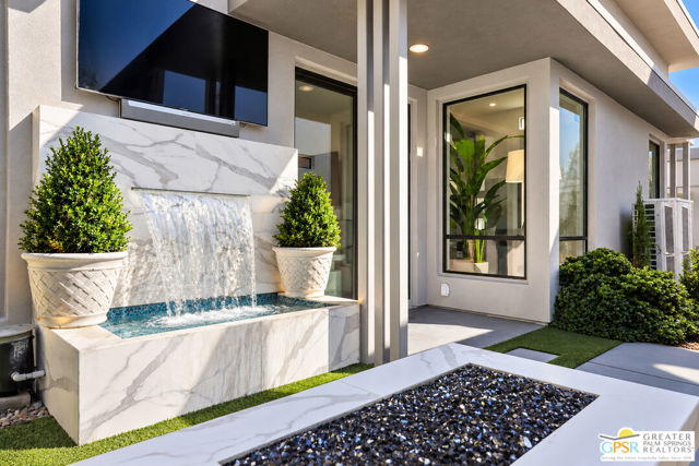 141 Blue Moon Drive, Palm Springs, CA 92262