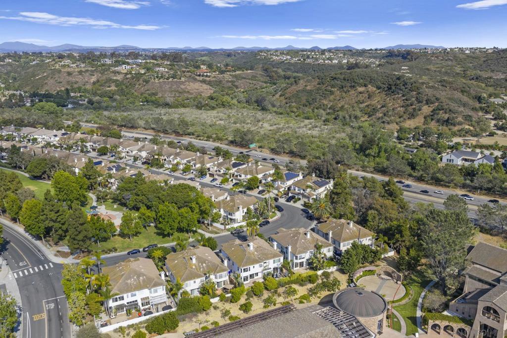 MLS #250033731SD img 39