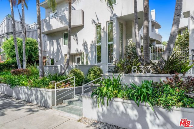 833 17th Street, 8 photo 1