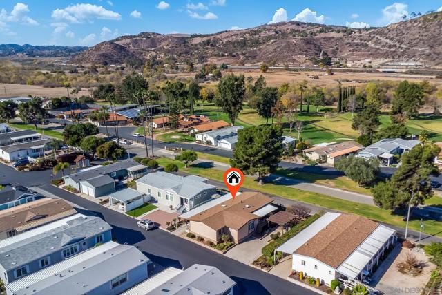 4650 Dulin Rd, Fallbrook CA: https://media.crmls.org/mediaz/d9cba161-863a-4a96-a862-3744ea4f50ad.jpg