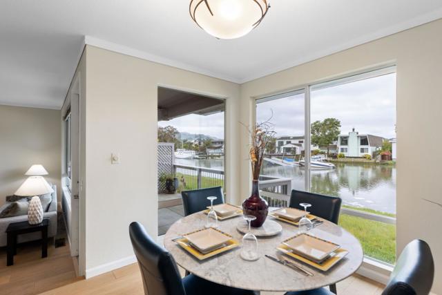 100 Lucky Drive, Corte Madera CA: https://media.crmls.org/mediaz/d9cc3205-3302-4c05-ad15-b77688614732.jpg