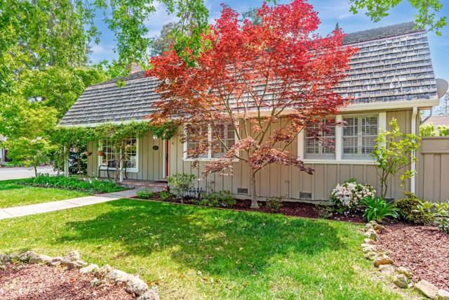 632 Saint Claire Drive, Palo Alto CA: https://media.crmls.org/mediaz/d9ccb06c-3bf3-452c-90e4-eb7ffdb2442e.jpg