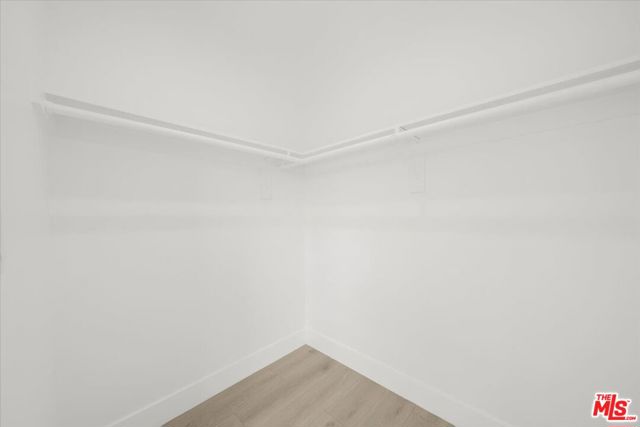 4922 S Centinela Avenue, Los Angeles CA: https://media.crmls.org/mediaz/d9cd692f-32e4-4368-9923-a3a0d56dfd67.jpg